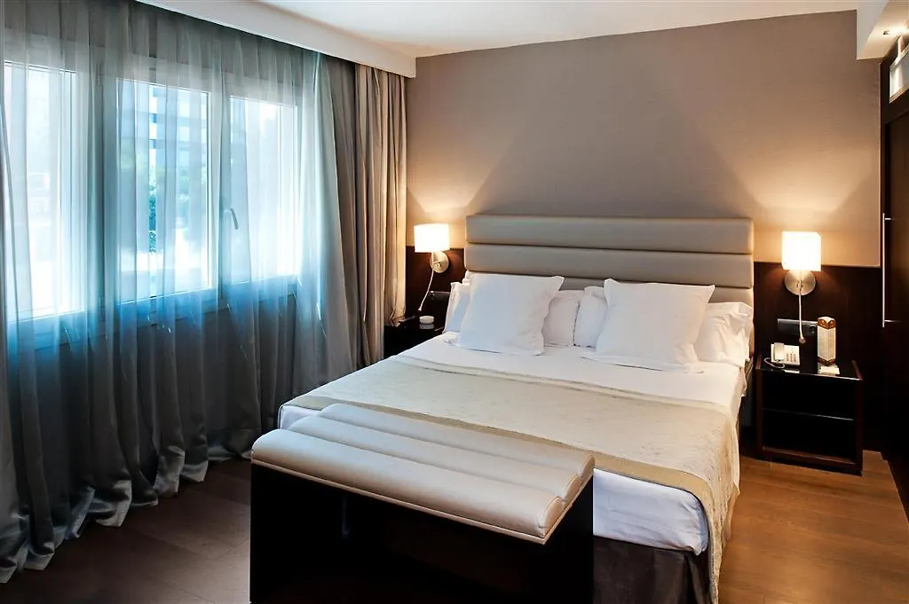 Hotel Catalonia Rigoletto Barcelona 4*,