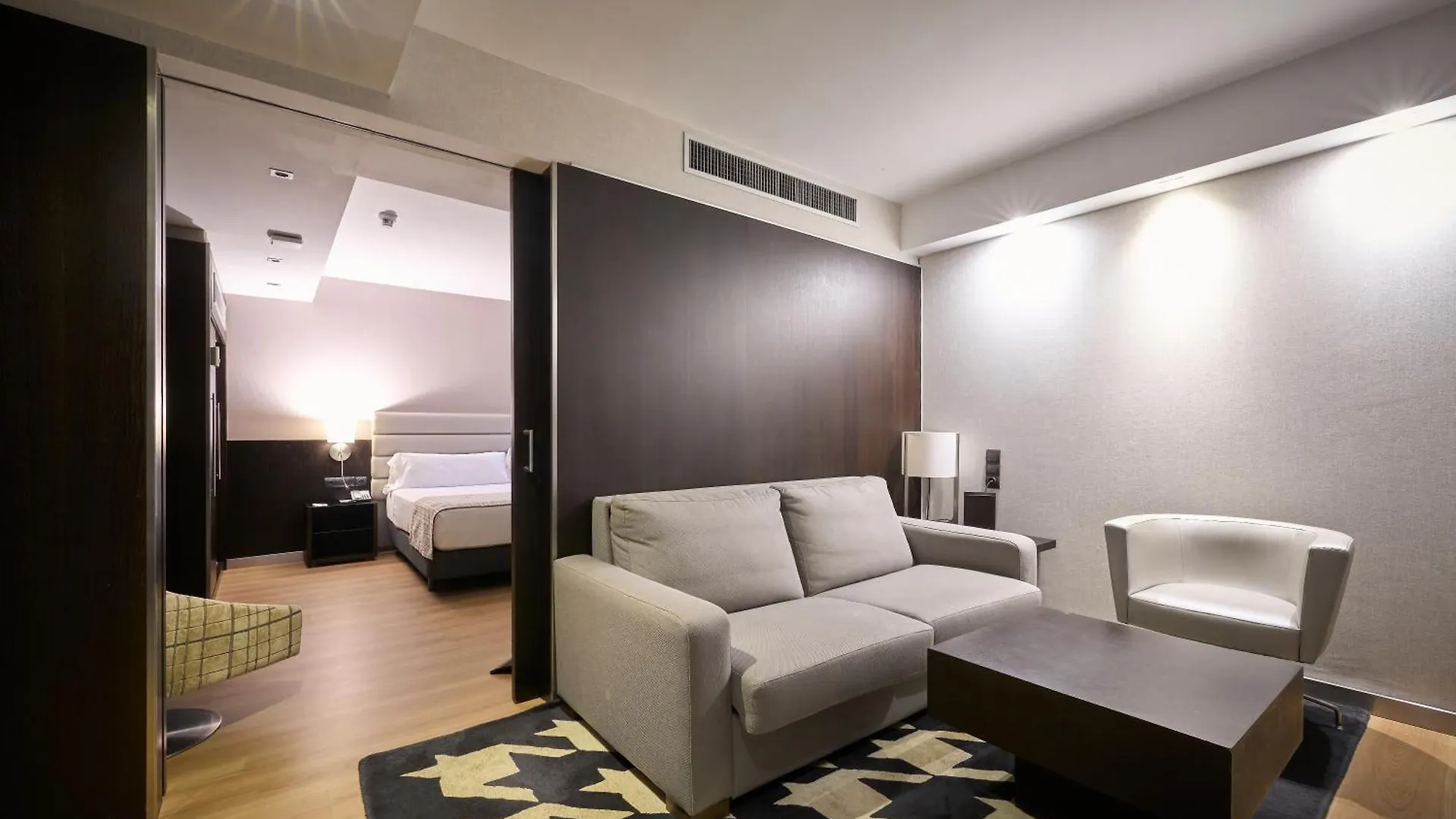 Hotel Catalonia Rigoletto Barcelona 4*,