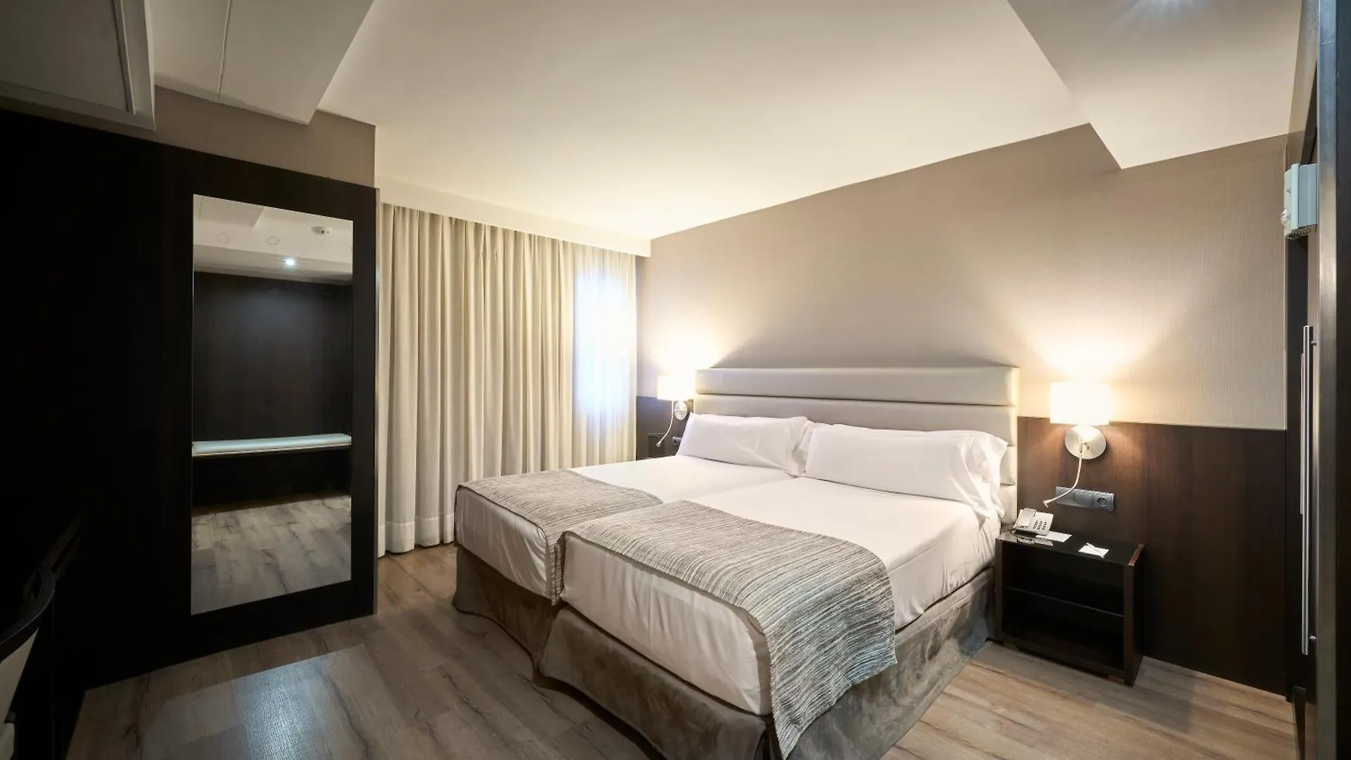 Hotel Catalonia Rigoletto Barcelona 4*,  Hiszpania